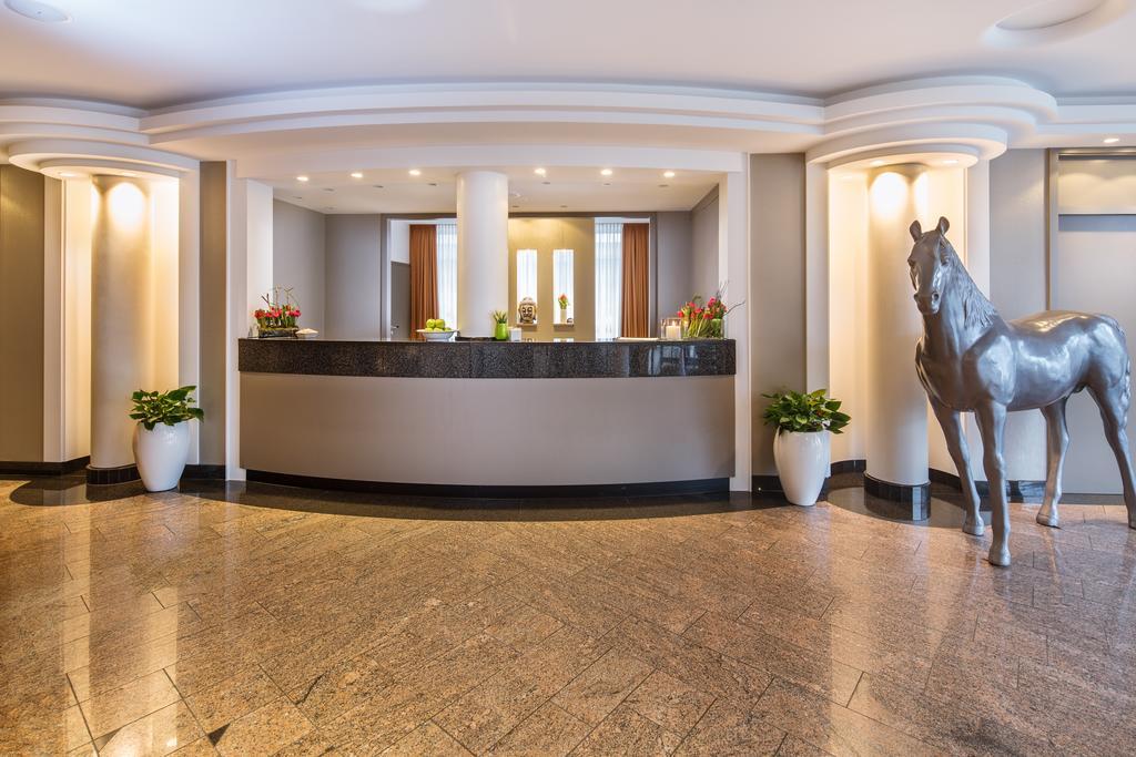 Hotel Plaza Duisburg Exterior photo